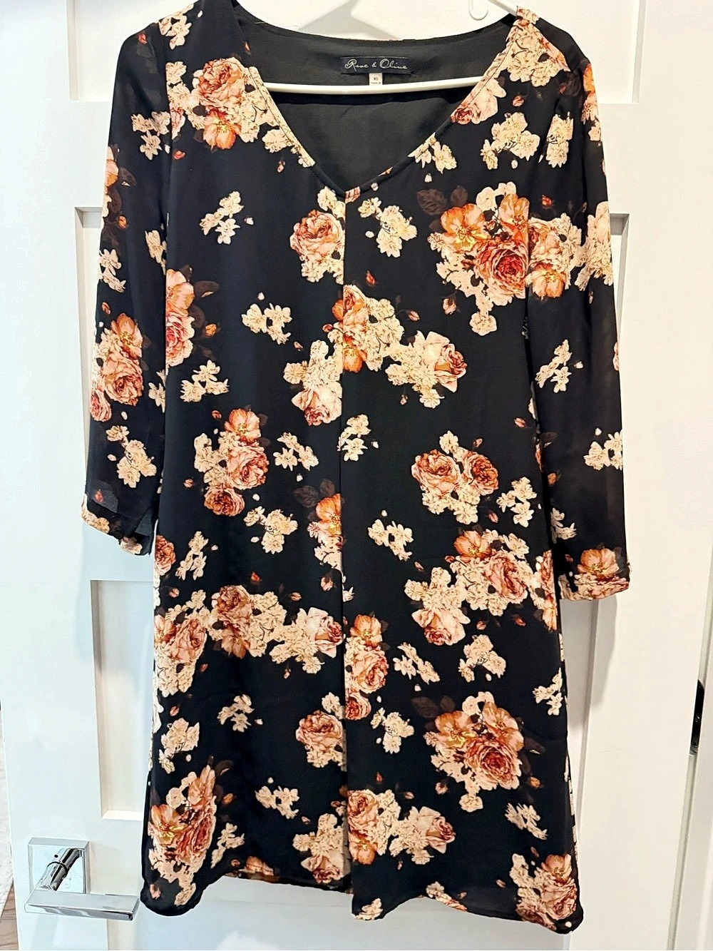 Rose & Olive Black Floral V-Neck Shift Dress 3/4 Sleeve XS